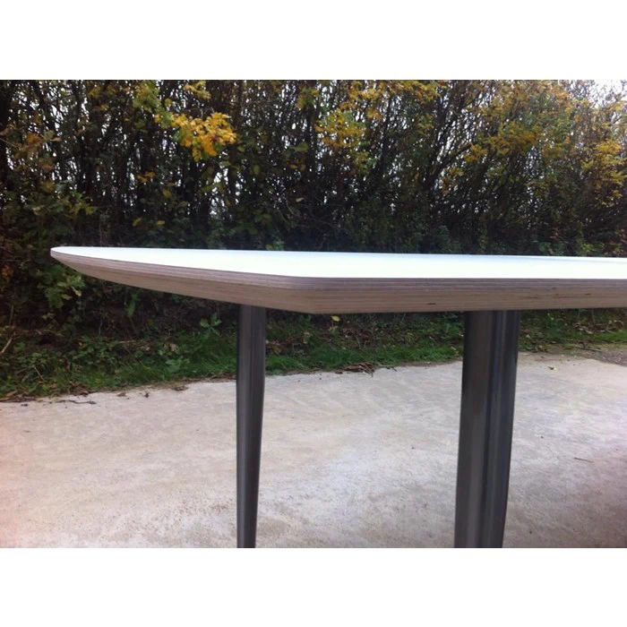 Spisebord i hvid laminat